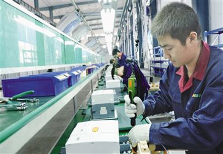 聚焦智能制造、數(shù)字經(jīng)濟(jì)  多地秋招瞄準(zhǔn)新興產(chǎn)業(yè)緊缺人才