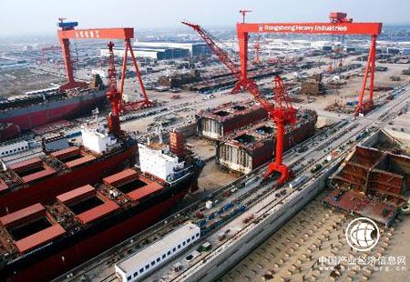 融資難、接船難、盈利難問題依舊 我國造船業(yè)形勢嚴峻