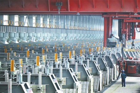 國務(wù)院：推動(dòng)火電、電解鋁、建材等行業(yè)減量減產(chǎn)