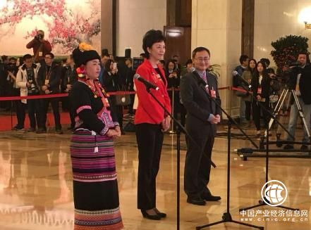 兩會(huì)委員談教育：中國(guó)教育仍需變革，進(jìn)而向世界輸出中國(guó)元素