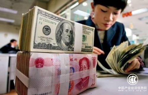 預(yù)計(jì)美元短期調(diào)整幅度有限，人民幣匯率將延續(xù)小幅波動(dòng)