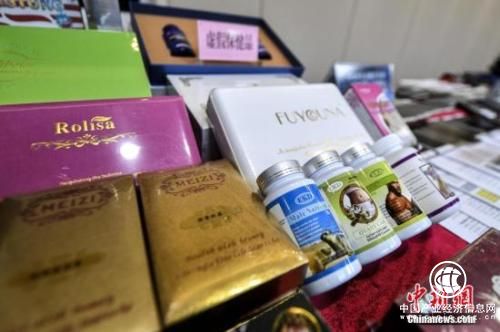 國(guó)家食藥監(jiān)總局重點(diǎn)整治農(nóng)村市場(chǎng)“山寨食品”及假冒的保健品