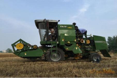 智能農(nóng)機(jī)具漸成夏收主角