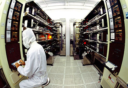 電子信息業(yè)：增長平穩(wěn) 新興領域創(chuàng)新升溫