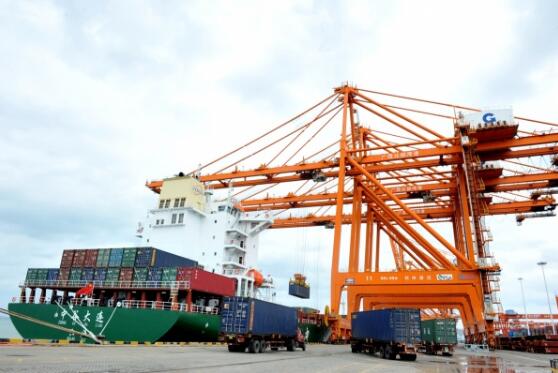 貿(mào)易和投資逆勢增長 一帶一路奏響合作強音