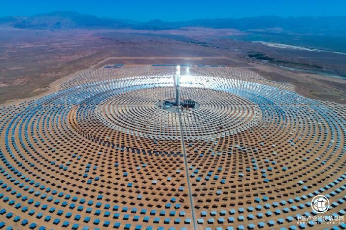 中國電建承建的世界最大塔式光熱電站成功并網
