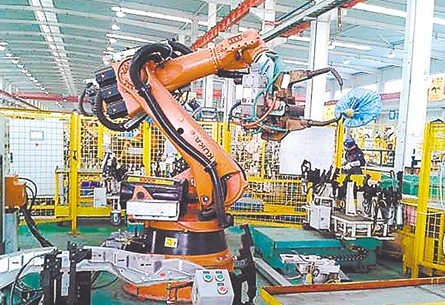 智能制造：機(jī)器人發(fā)展的重要推手 走到我們每一個(gè)人的身邊來