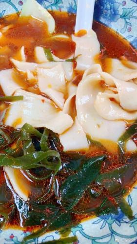 岳云鵬微博調(diào)侃洛陽機(jī)場遭遇天價“醬油面” 官方回應(yīng)：不存在