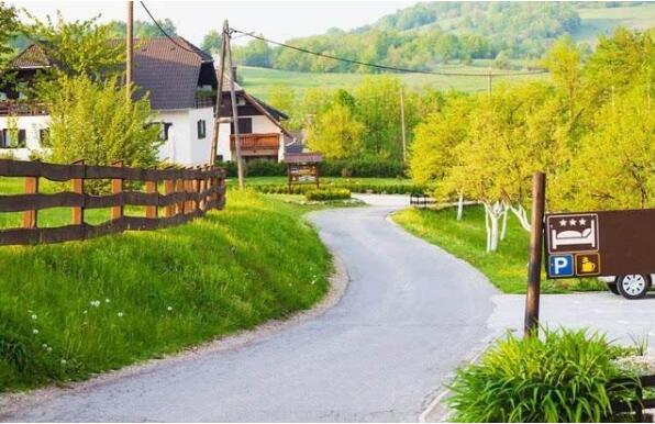 加快恢復鄉(xiāng)村旅游 助力擴內需促就業(yè)