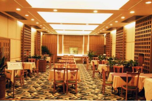 雙節(jié)臨近 中消協(xié)等聯(lián)合倡議：住宿餐飲經營者不得相互串通 操縱市場價格