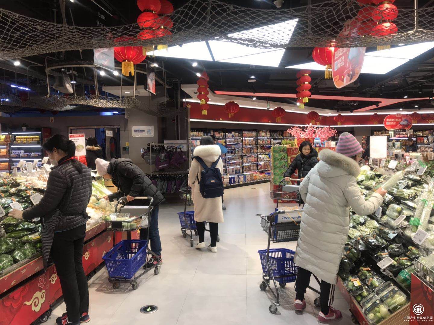 節(jié)前西紅柿價格翻倍，新發(fā)地外地緊急調(diào)運保供應