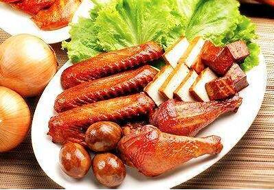 鹵味市場新變：鴨脖滑坡，無骨雞爪要火？