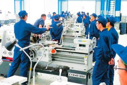 第二期“雙高建設(shè)計劃”啟動，“新雙高”理念確立——技能型高?！皣谊?duì)”，這樣打造