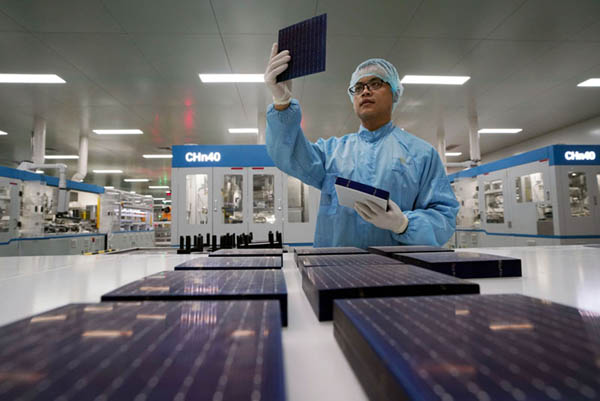 產(chǎn)業(yè)鏈供需錯(cuò)配加劇 光伏電池片產(chǎn)能過(guò)剩問(wèn)題突顯