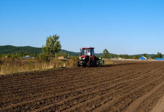 春耕春播由南向北全面展開