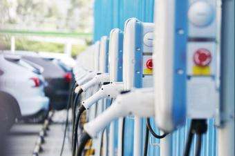 新能源汽車強國之路需要頭部效應(yīng)