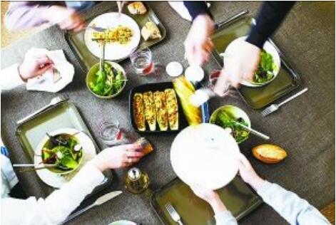 消費利好政策密集出臺 促進形成強大國內(nèi)市場