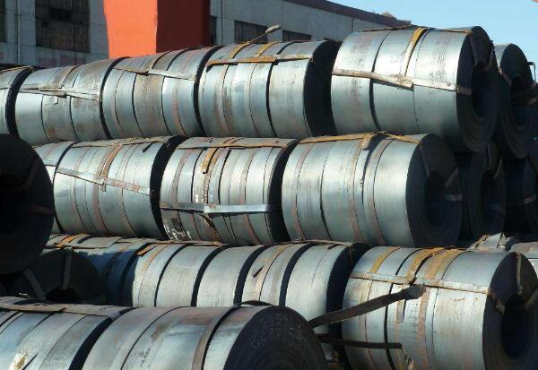 最近鋼市為何“一步三回頭”？