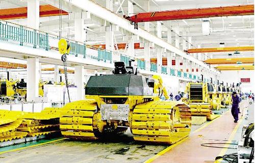 加快推動(dòng)制造業(yè)向高端邁進(jìn)