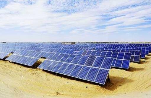 光伏產(chǎn)業(yè)鏈上中游價(jià)格松動(dòng) 四季度裝機(jī)規(guī)模或再提速