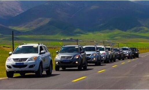 文旅消費強勁復(fù)蘇 自駕游戶外游走熱