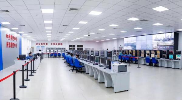 年輕人緣何“回流”智能工廠？