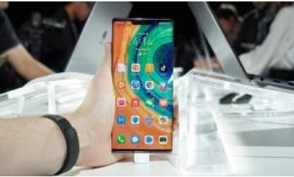 華為首次重奪中國智能手機(jī)市場出貨量榜首