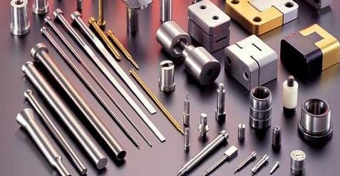 縫制機(jī)械成爆品 五金出口量猛增　中國(guó)輕工企業(yè)“闖”全球