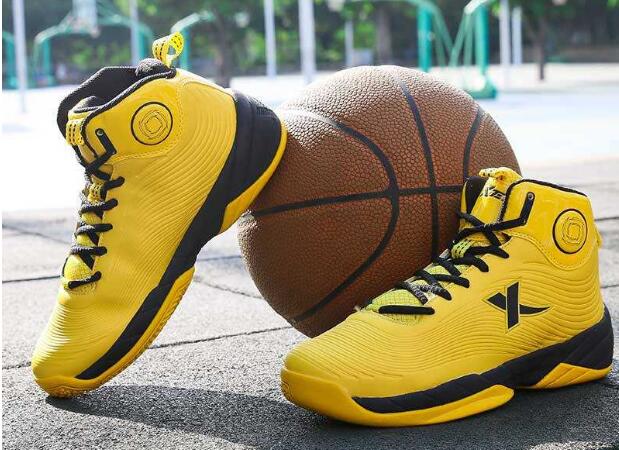 競爭日趨激烈 國產(chǎn)運(yùn)動(dòng)品牌發(fā)力高端籃球鞋市場