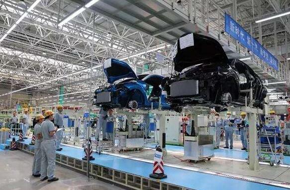 打造智能制造“升級版” 推動人工智能與制造業(yè)深度融合