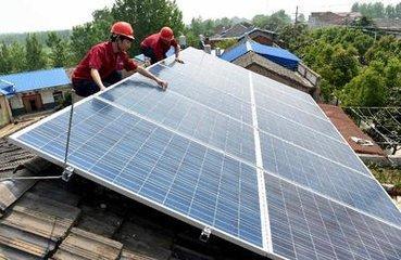 光伏組件價(jià)格緩跌難續(xù) 下游企業(yè)或再掀“長單潮”