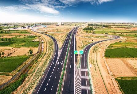 今年前8個(gè)月 內(nèi)蒙古交通運(yùn)輸運(yùn)行持續(xù)向好