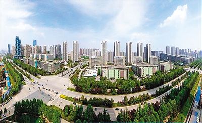 發(fā)展之質(zhì)：向?qū)嵡笮吕L就現(xiàn)代產(chǎn)業(yè)圖譜