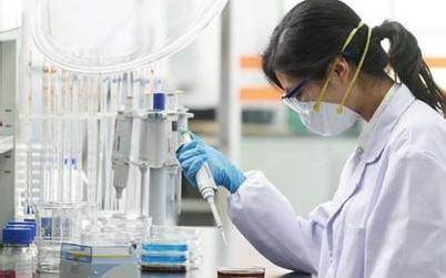 握指成拳 醫(yī)藥界合力攻堅(jiān)戰(zhàn)疫情