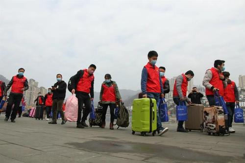 河南招才引智國(guó)企專場(chǎng)，104家國(guó)企提供3300多個(gè)優(yōu)質(zhì)崗位