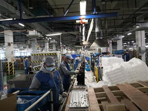 復(fù)工復(fù)產(chǎn)進行時，出現(xiàn)哪些新模式、新亮點？聽專家解讀→