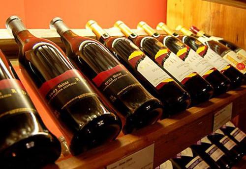 前五月進(jìn)口酒市場(chǎng)整體下行 進(jìn)口量同比下降超六成