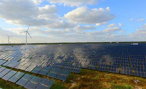 裝機(jī)超1.6億千瓦！新疆新能源產(chǎn)業(yè)活力迸發(fā)