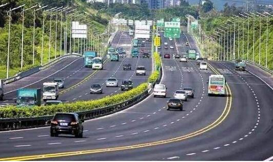 “五一”期間交通、旅游、市場供應交出亮眼“成績單