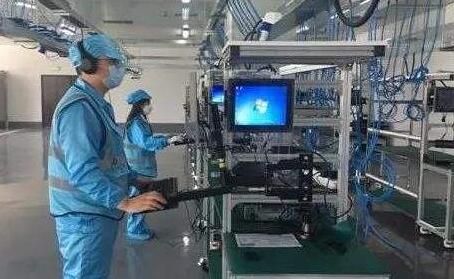 計(jì)算機(jī)“多路出擊”海外尋突破