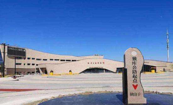 歷時(shí)兩年修建的新疆獨(dú)庫公路博物館游人不斷