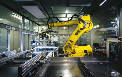 高端化智能化綠色化步伐加快，產(chǎn)業(yè)科技創(chuàng)新能力持續(xù)提升