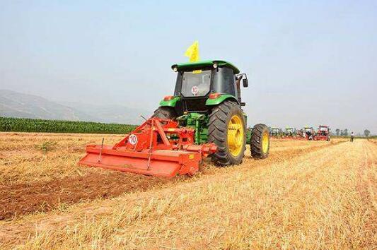 農(nóng)機(jī)裝備產(chǎn)業(yè)加速升級(jí) 企業(yè)搶灘高端智能市場(chǎng)