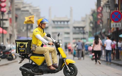 中國(guó)外賣(mài)市場(chǎng)規(guī)模超6500億元 覆蓋4.6億消費(fèi)者