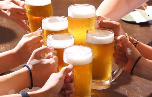 中國(guó)啤酒產(chǎn)業(yè)：從“在中國(guó)釀造”到“中國(guó)釀造”