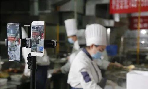 選品、選人、流量，餐飲直播帶貨要規(guī)避哪些坑？