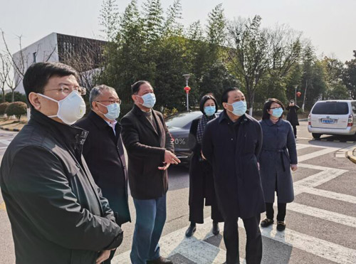 全力以赴共渡難關(guān) 堅(jiān)守?fù)?dān)當(dāng)真抓實(shí)干