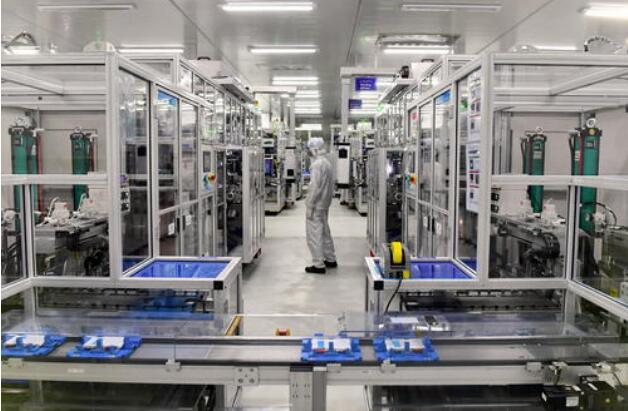 鋰電板塊延續(xù)漲勢 業(yè)界認(rèn)為行業(yè)周期拐點(diǎn)將近