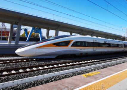 十六萬公里鐵路線縱橫成網(wǎng)——流動(dòng)的中國(guó)活力奔涌