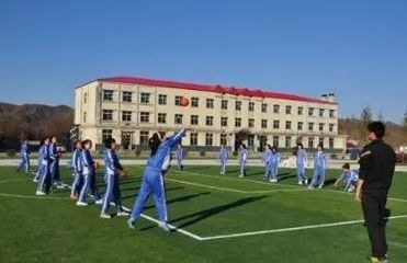 教育部：將嚴(yán)查擠占體育課、課間不準(zhǔn)學(xué)生出教室等行為